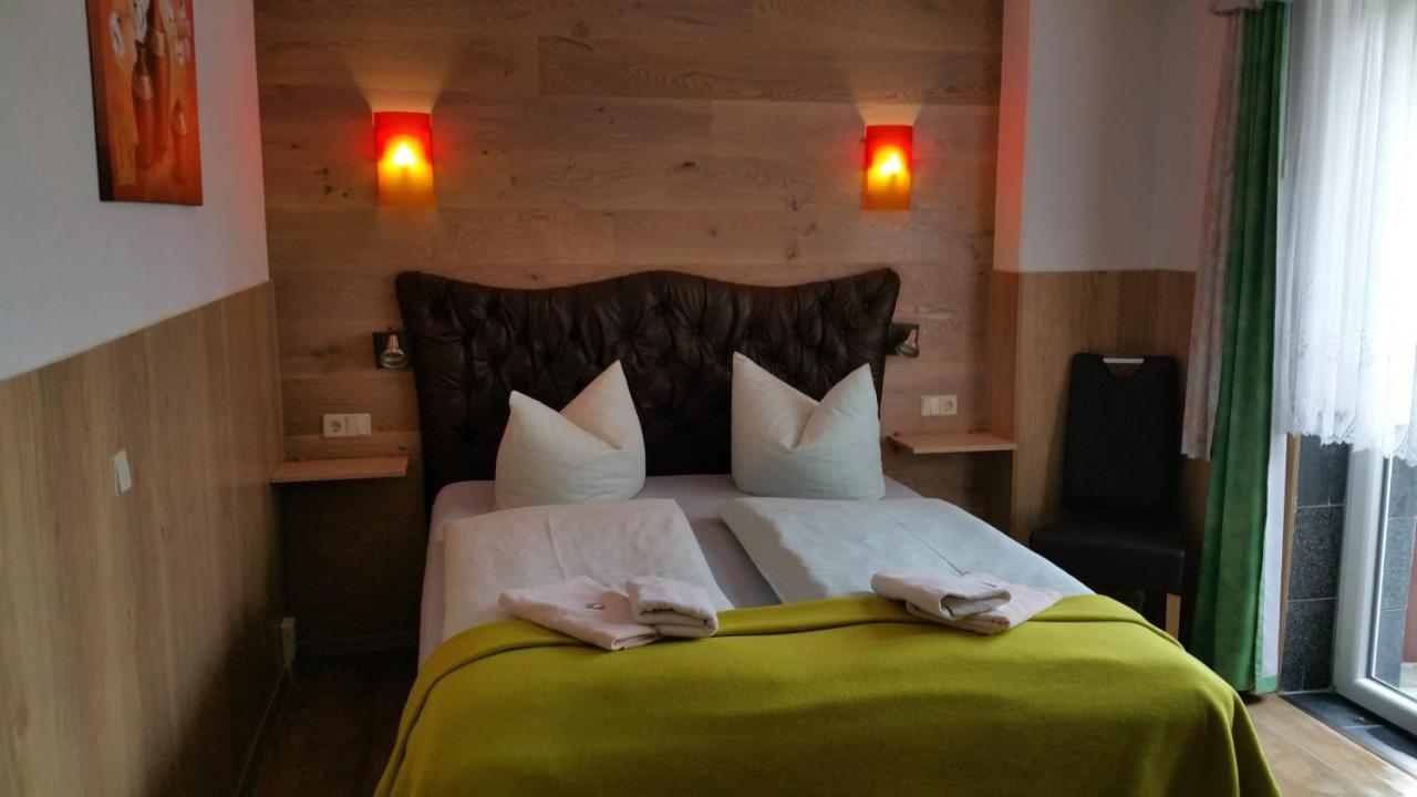 Landhotel Waldschloesschen Mit Gaststube Sohland an der Spree Eksteriør bilde
